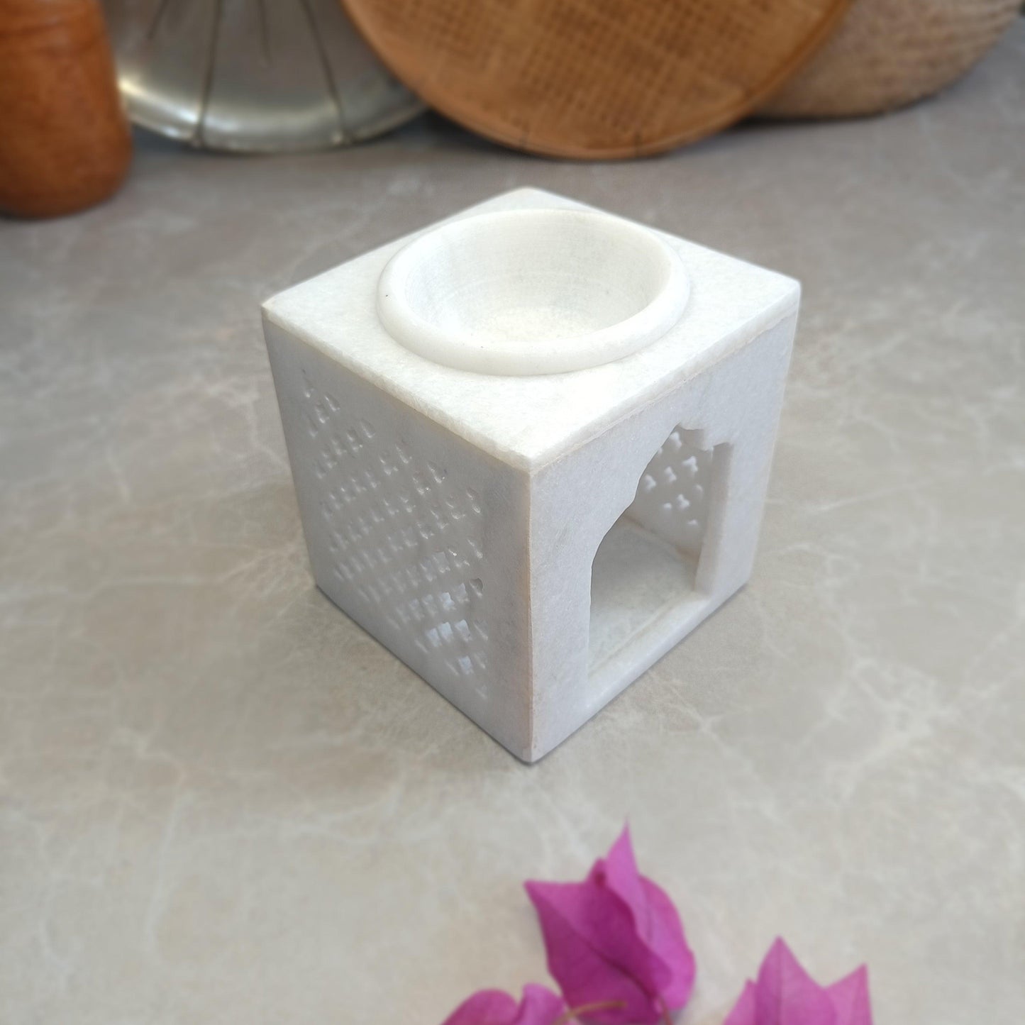 Marble Jharokha Fumer - Artisanal India