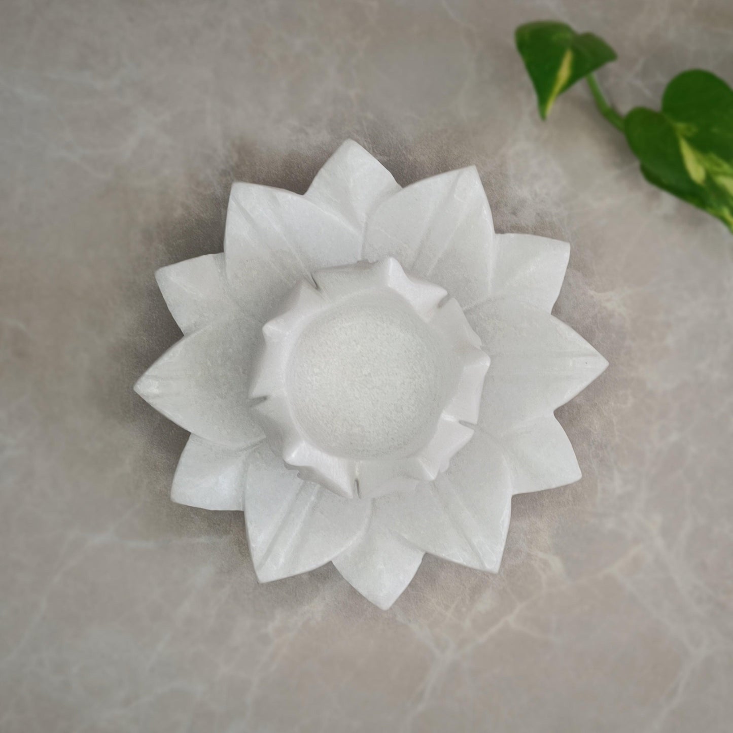Marble Candle Holder With Floral Plate - Artisanal India