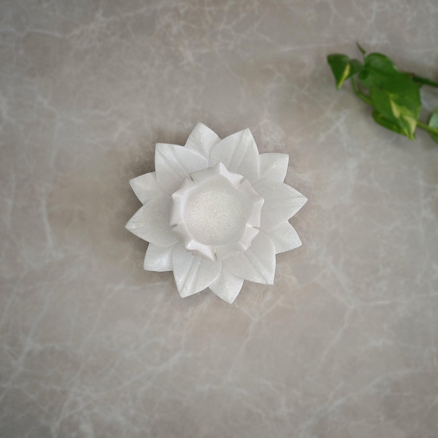 Marble Candle Holder With Floral Plate - Artisanal India