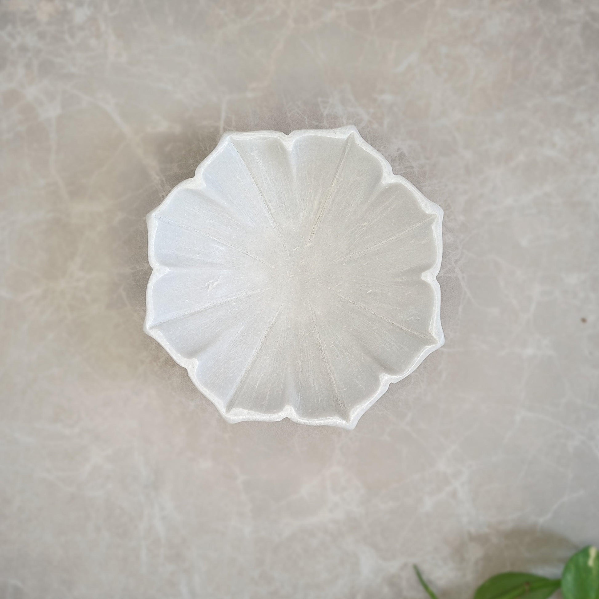 Marble Padma Urli 6 inch - Artisanal India