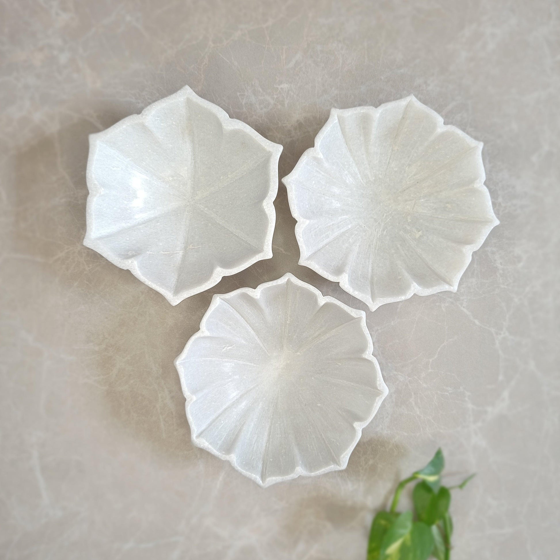 Marble Padma Urli 6 inch - Artisanal India